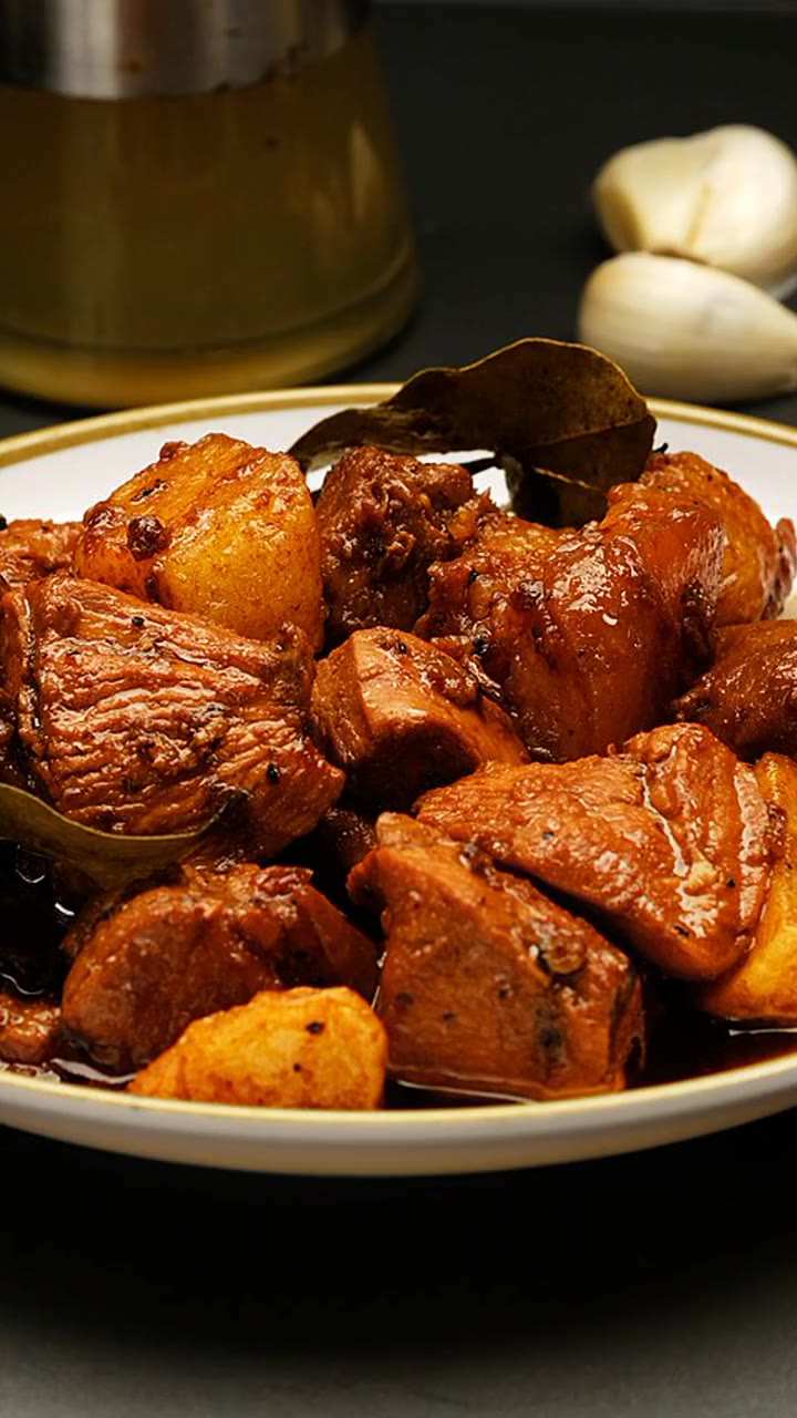Poster: Adobo flakes, 3 ingredients, 15 mins 🍲